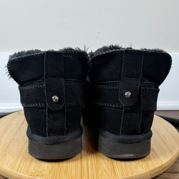 Ugg Ankle Boots Women's Size 10 McKay Black Suede Shearling Lined Comfy Warm - Picture 4 of 8